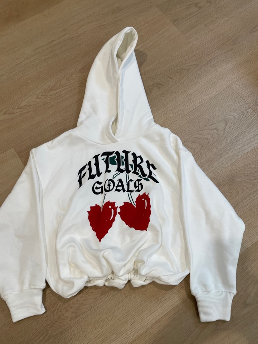 Zara White Hooded Sweatshirt with Black and Green Graphic